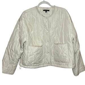 Fore Women Size Small Cream Color Quilted Snap Front Jacket with Bucket Pockets